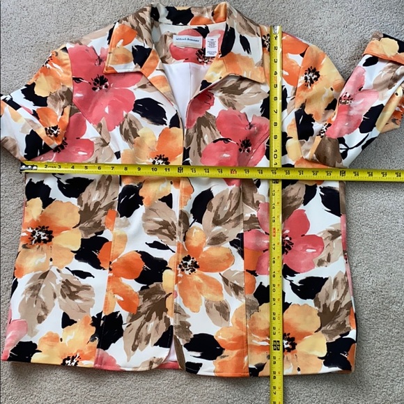 Alfred Dunner Woman 18W floral jacket - Picture 7 of 15